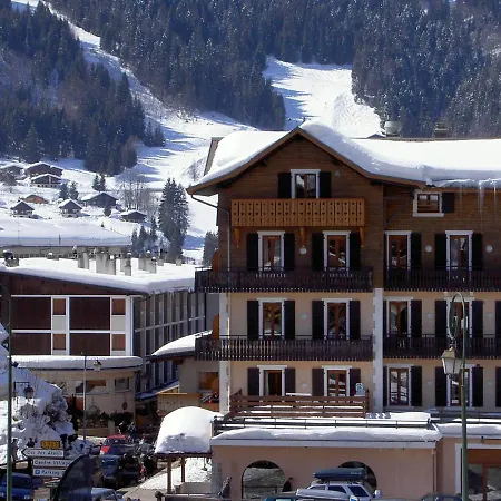 4 Pieces, 8 Pers, Centre Village, Prox. Remontees, Wifi, Parking, - Fr-1-437-71 *