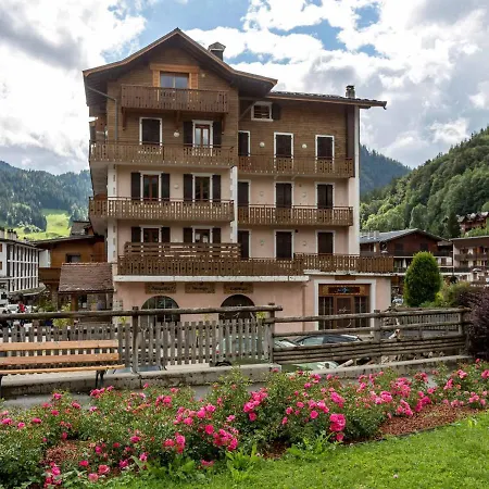 4 Pieces, 8 Pers, Centre Village, Prox. Remontees, Wifi, Parking, - Fr-1-437-71